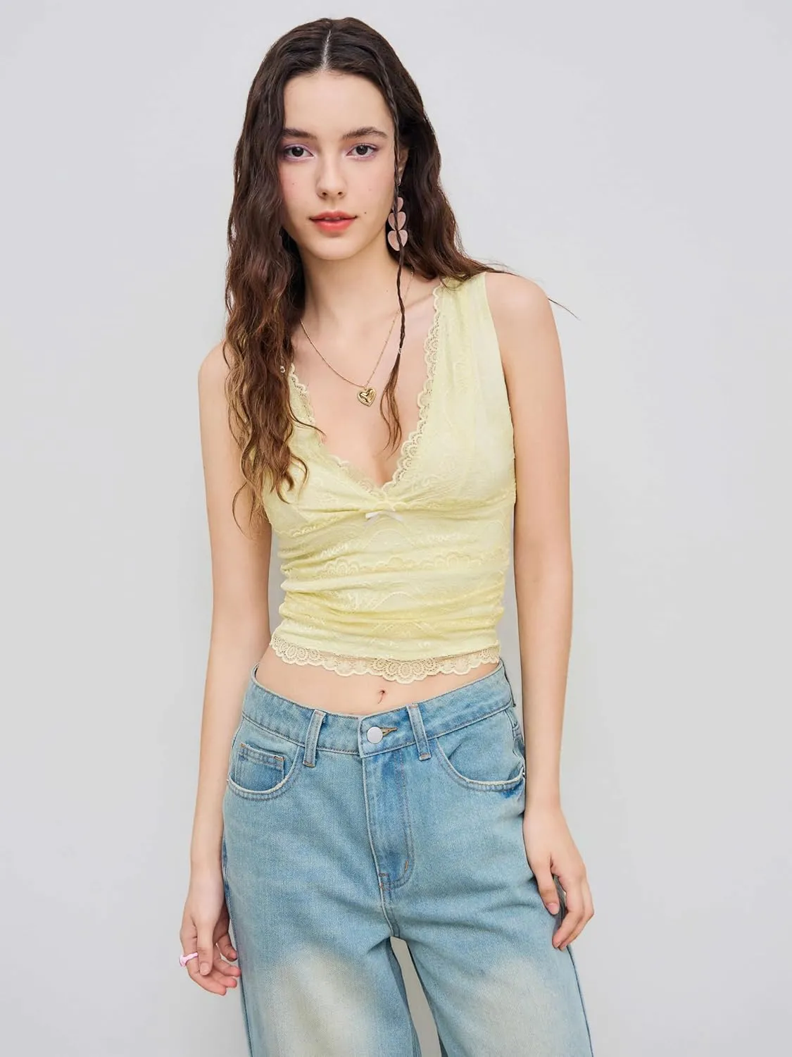 CIDER Lace Crop Tank Tops for Women Summer V Neck Sleeveless Going Out Tops Ruched Sexy Tee Trendy T Shirts Casual